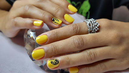 Stela Nails | Salón de Uñas y Manicura en Alcoy
