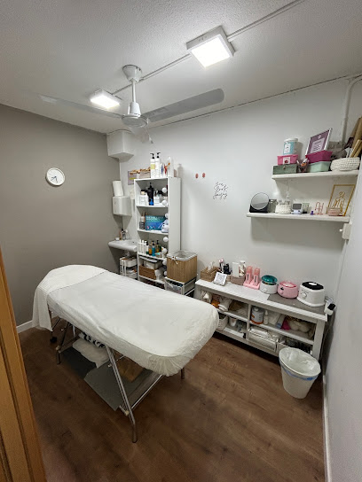 Loly Nails y Nieves Moreno Estética | Salón de Uñas y Manicura en Badalona