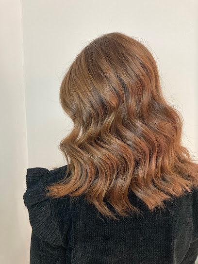 AIMA PELUQUERÍA | Peluqueria en Coria del Río / Sevilla
