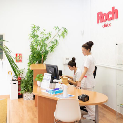 Clínica Roch | Peluquería en Sevilla / 
