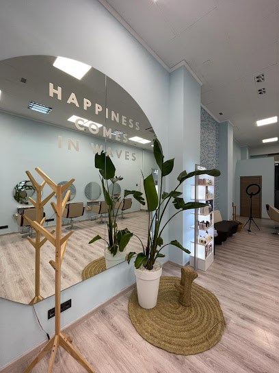 Waves Hair-Stylist | Peluquería en Valencia / Valencia