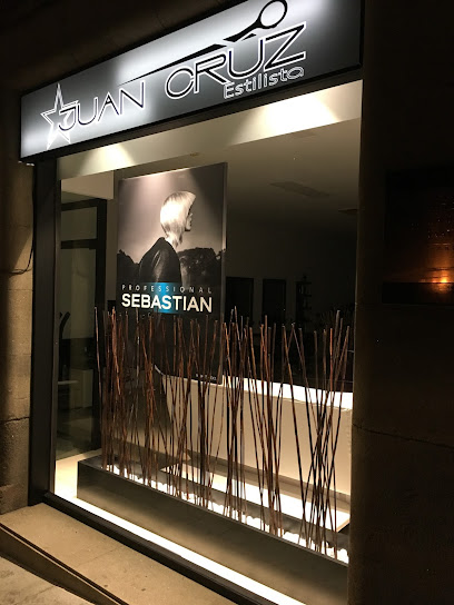 JUAN CRUZ estilista | Peluqueria en Ourense / Orense