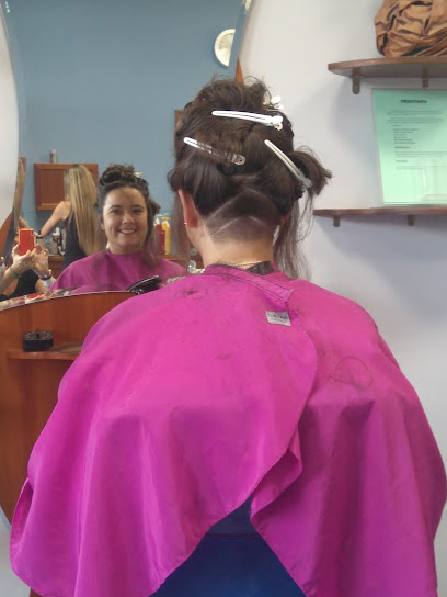 Nueva Línea Estilista | Peluqueria en Basauri / Vizcaya