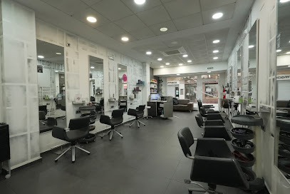Koupas Peluqueros | José Nogales | Peluquería en Huelva / Huelva
