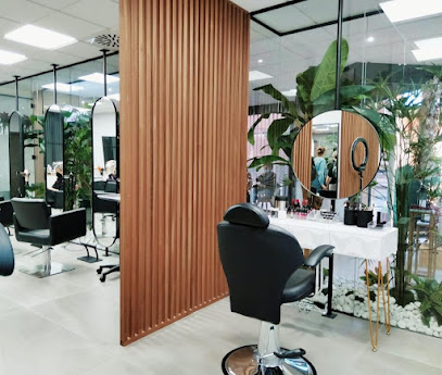 Laura Perea ESTILISTAS | Peluqueria en Crevillente / Alicante