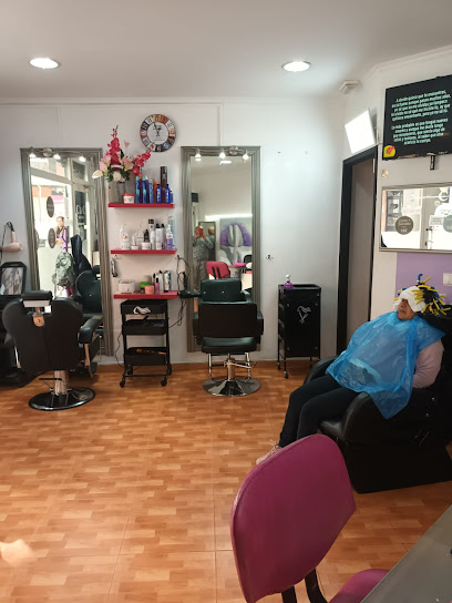 Milena estilista | Peluqueria en Valencia / Valencia