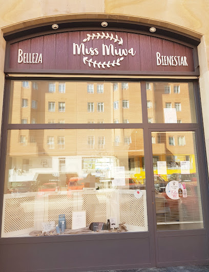 Miss Miwa Belleza & Bienestar | Peluquería en Valladolid / 