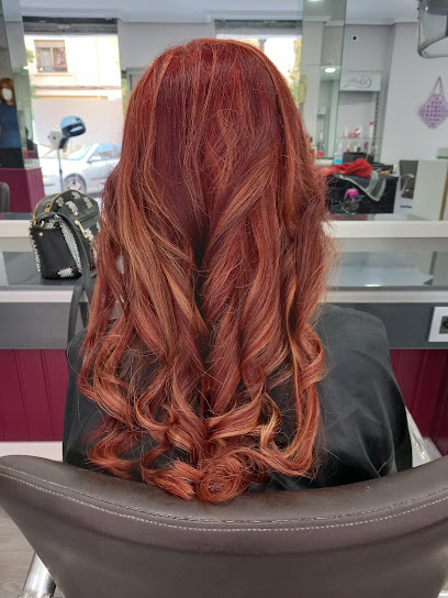BOTTONI PELUQUEROS | Peluquería en Valencia / Valencia