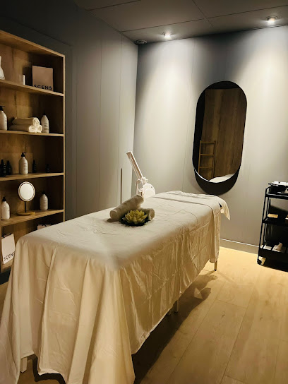 FLOR de MANILA | Nails & Beauty | Salón de Uñas y Manicura en Granollers