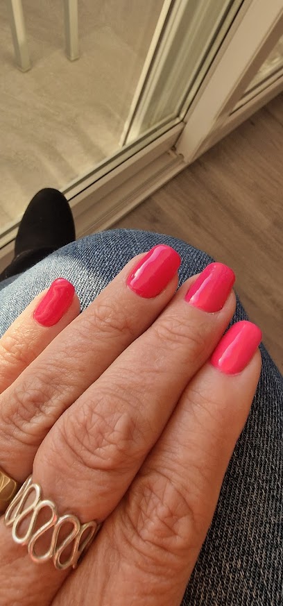 Lucia Nails | Salón de Uñas y Manicura en Valencia