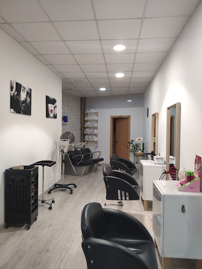 A cativa dos peines | Peluqueria en Ourense / Orense