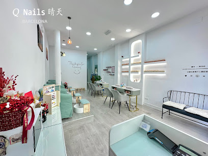 Q Nails Qing Tian | Salón de Uñas y Manicura en Barcelona