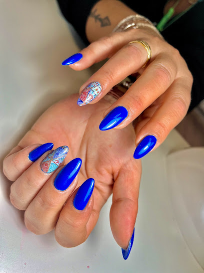 Andrea Vera | Salón de Manicura y Uñas en Las Torres de Cotillas / 