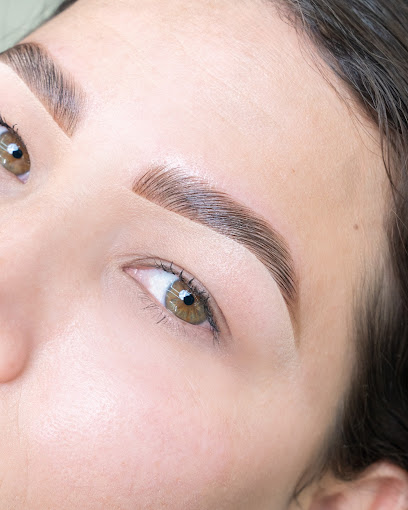 Golden Brows | Peluquería en Santa Cruz de Tenerife / 