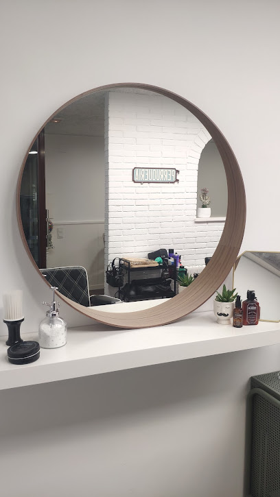 By Jesi | Peluqueria en Torelló / Barcelona