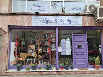 Mystic & Beauty | Peluquería en Badalona / 