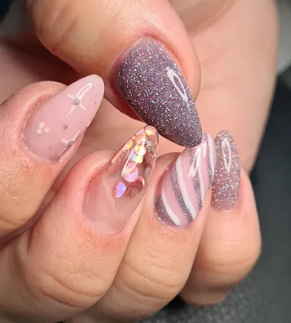 Centro Dlux  |Studio Nails | Salón de Uñas y Manicura en Santa Cruz de Tenerife