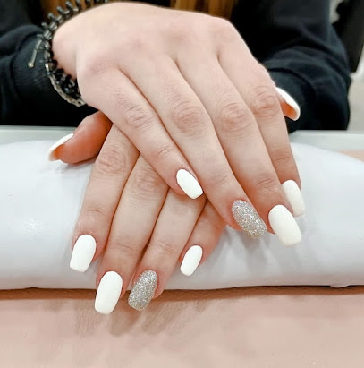 Red Nails | Salón de Manicura y Uñas en Barcelona / 