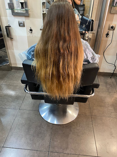 Peluquería Unisex Lh | Peluquería en Badajoz / Badajoz