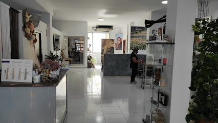 LEYCA | Peluqueria en Albox / Almería