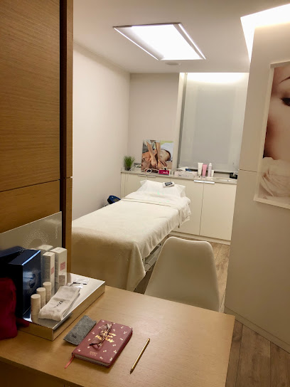 Centre Laser Nu | Peluquería en Girona / 
