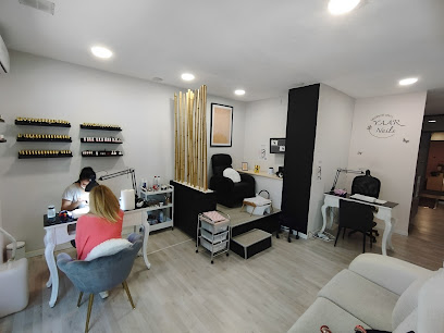 Yaar Nails | Salón de Manicura y Uñas en Valencia / 