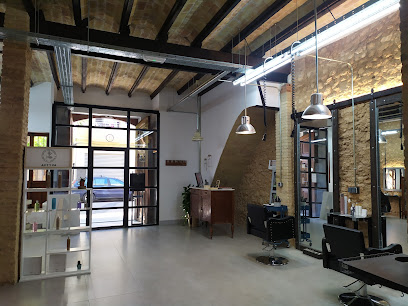 Peluquería La Industrial | Peluquería en Burjasot / Valencia