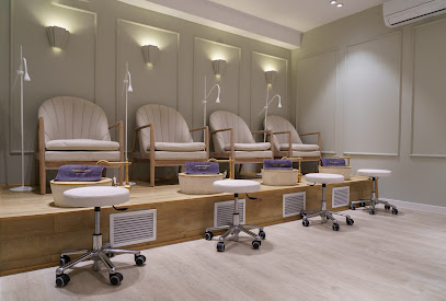 La Esmalteria Balmes | Salón de Manicura y Uñas en Barcelona / 