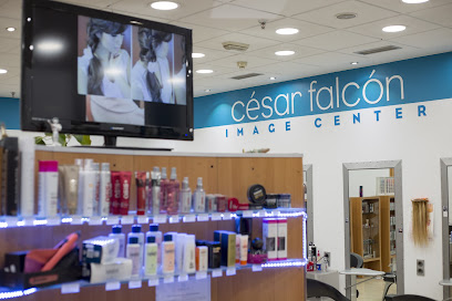 César Falcón Image Center | Peluqueria en El Entrego / Asturias