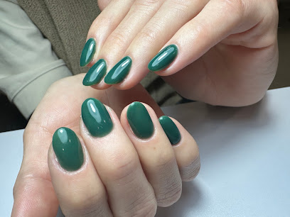 Linda Nails | Salón de Manicura y Uñas en Barcelona / 