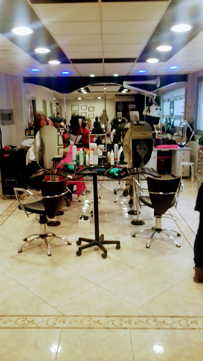 Peluquería «EN MIS MANOS» | Peluqueria en Ezcaray / La Rioja