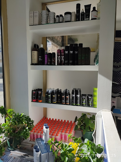 Puri | Peluqueria en La Cañiza / Pontevedra