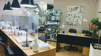Nails de la Moraleja | Salón de Manicura y Uñas en Alcobendas / 