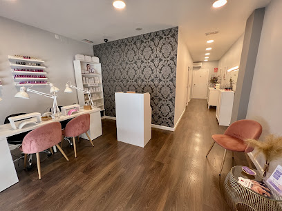 Ana Estetic | Peluquería en Santa Coloma de Gramenet / 