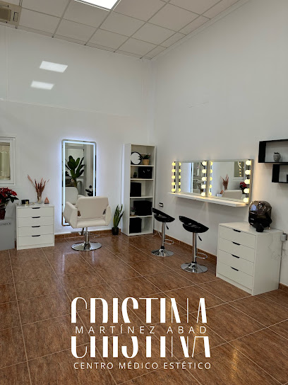 Cristina Martinez Abad | Peluquería en Caudete / 