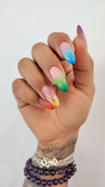 Aliz Torres Beauty Studio | Salón de Manicura y Uñas en Pasaia / 