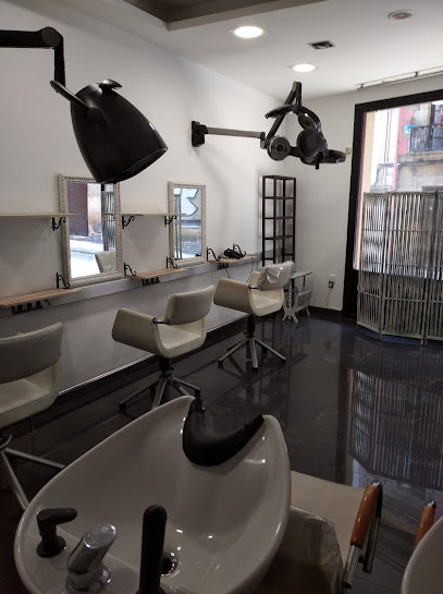 Peluquería Nerea Abanades | Peluqueria en Irún / Gipuzkoa
