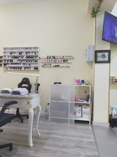 Legends Nails | Salón de Uñas y Manicura en Trasona