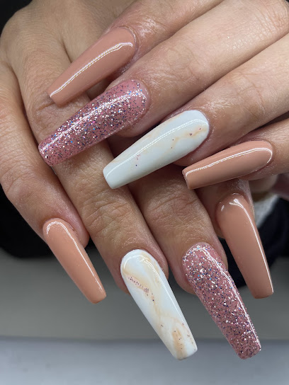 Lotus Uñas | Salón de Manicura y Uñas en Murcia / 