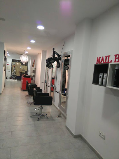 A Contrapel Estilistes | Peluquería en Arbúcies / Girona