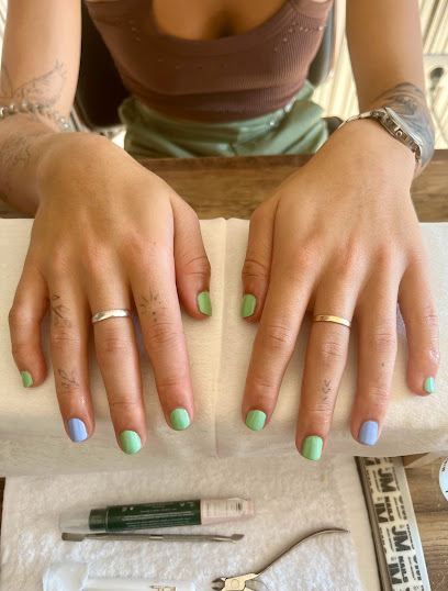 PURO Nail Bar | Salón de Manicura y Uñas en A Coruña / 