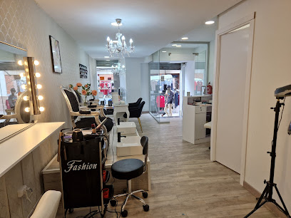 Kias Espress Nails | Salón de Manicura y Uñas en Sant Celoni / 