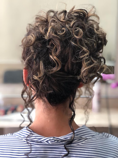 Amelia HAIR SALON Peluqueria Chirivella | Peluquería en Chirivella / Valencia