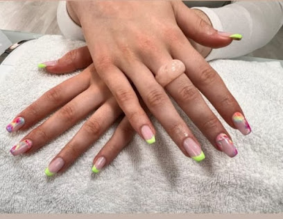 LUNULA | Salón de Manicura y Uñas en Cartagena / 