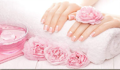 Manicuras-Pedicuras Calafell | Salón de Manicura y Uñas en Calafell / 