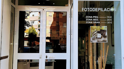 Estética y Belleza Cc | Peluquería en Málaga / 