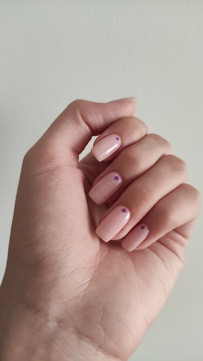 THE NAIL CENTRAL(r) | Salón de Manicura y Uñas en Badajoz / 