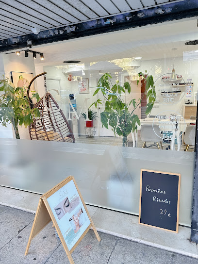 CM Nails | Salón de Manicura y Uñas en Barcelona / 