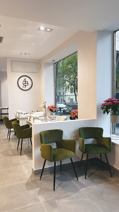 ABSOLUT Beauty Space | Peluquería en Madrid / 