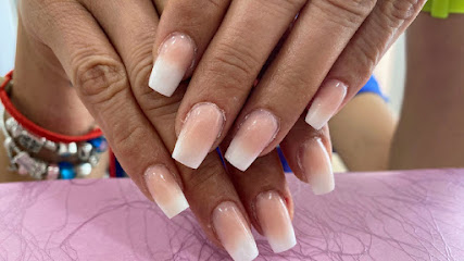 DOBLE-L Centro de Estética. | Peluquería en Bormujos / 